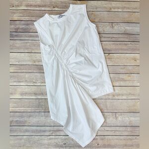 Madonna & Co sleeveless ruched asymmetrical hem top white M